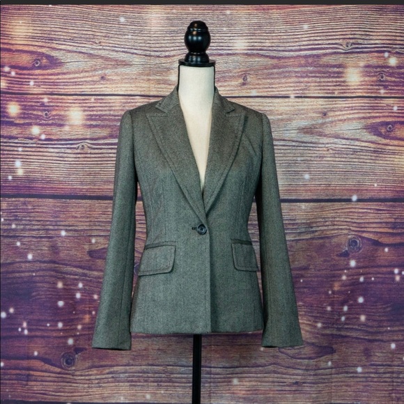 Meet your Posher, Simone - Picture 1 of 1